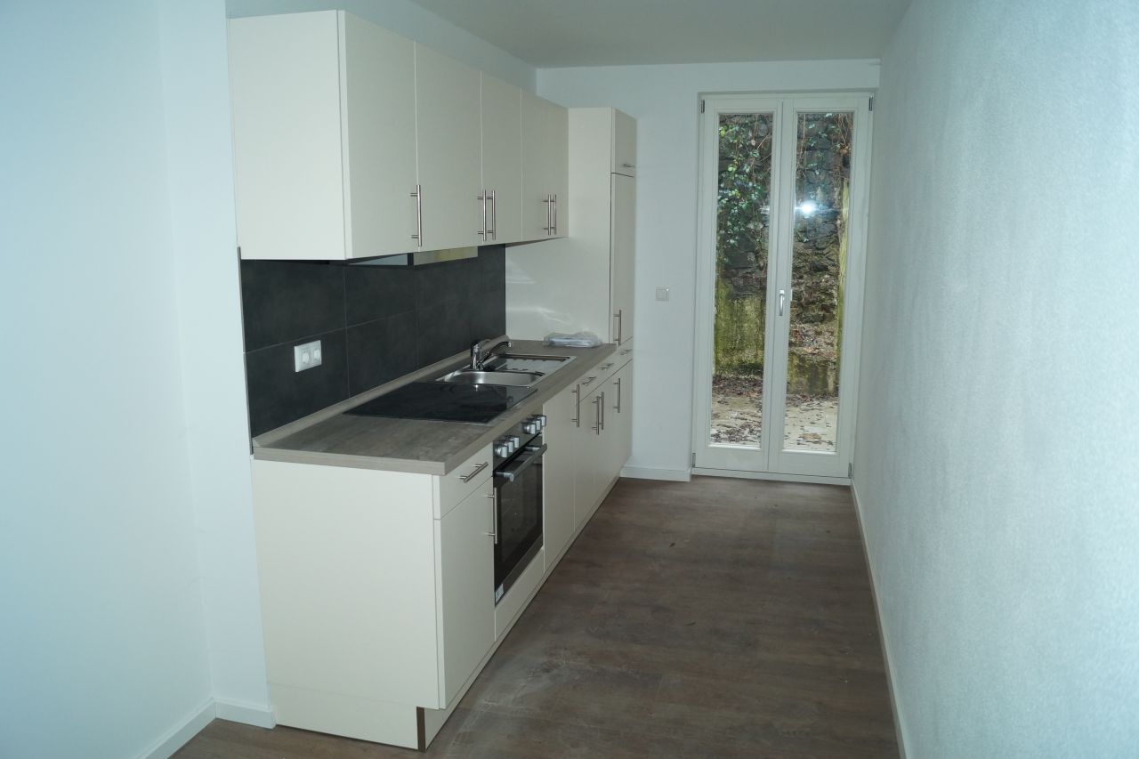 Neuwertige 2-Zimmer Wohnung mit Küche (auch für Studenten) 