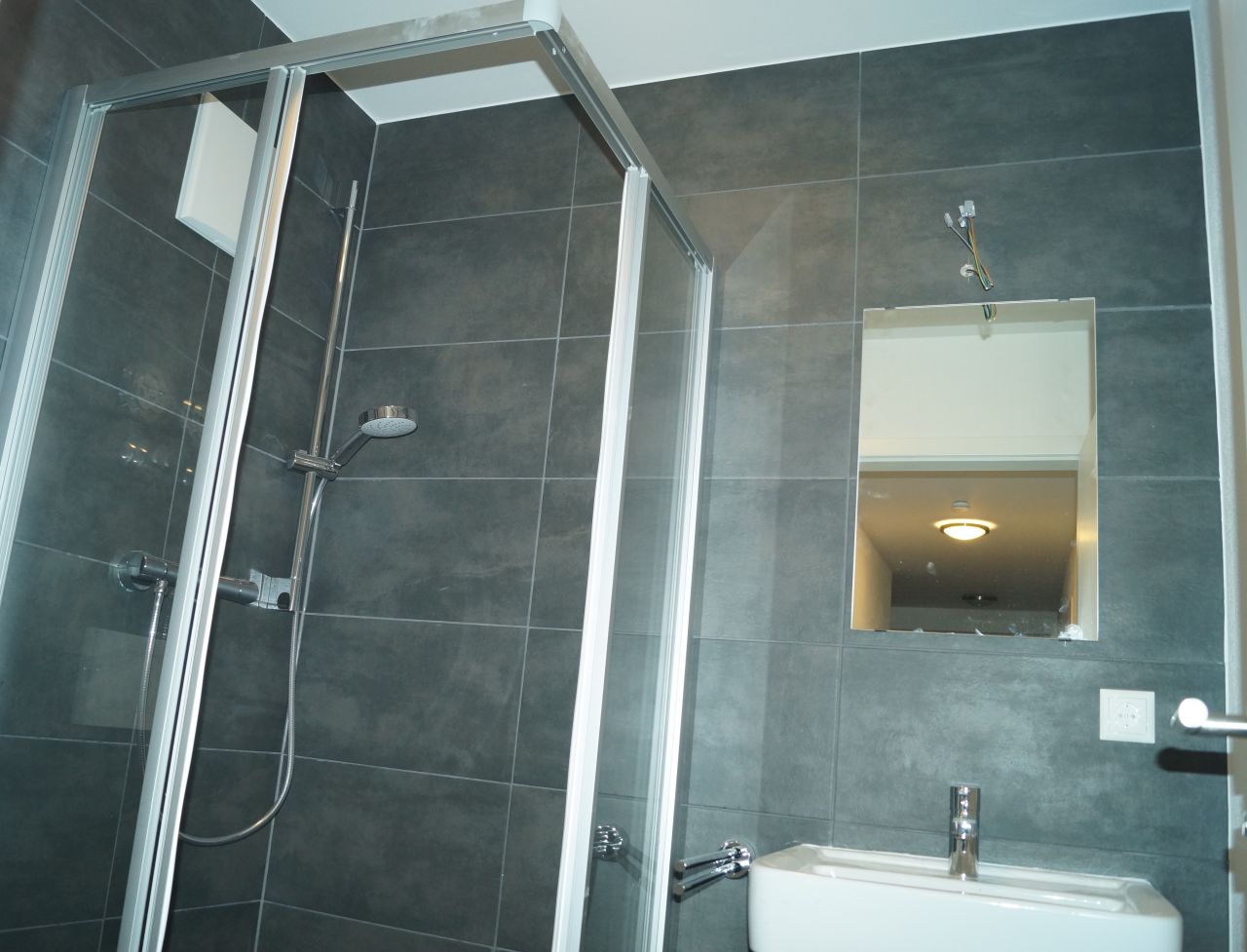 Neuwertige 2-Zimmer Wohnung mit Küche (auch für Studenten) 