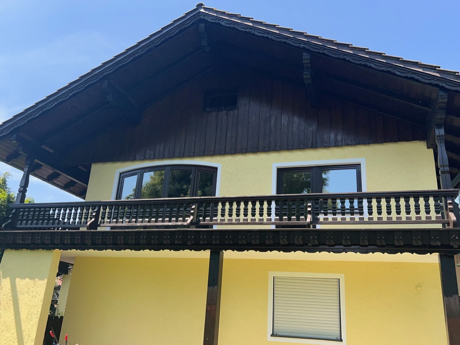 Gemütliche Dachgeschoss-Wohnung mit Stellplatz 