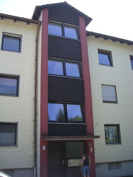 Wunderbare 2 Zimmer-Wohnung mit Balkon und Garage