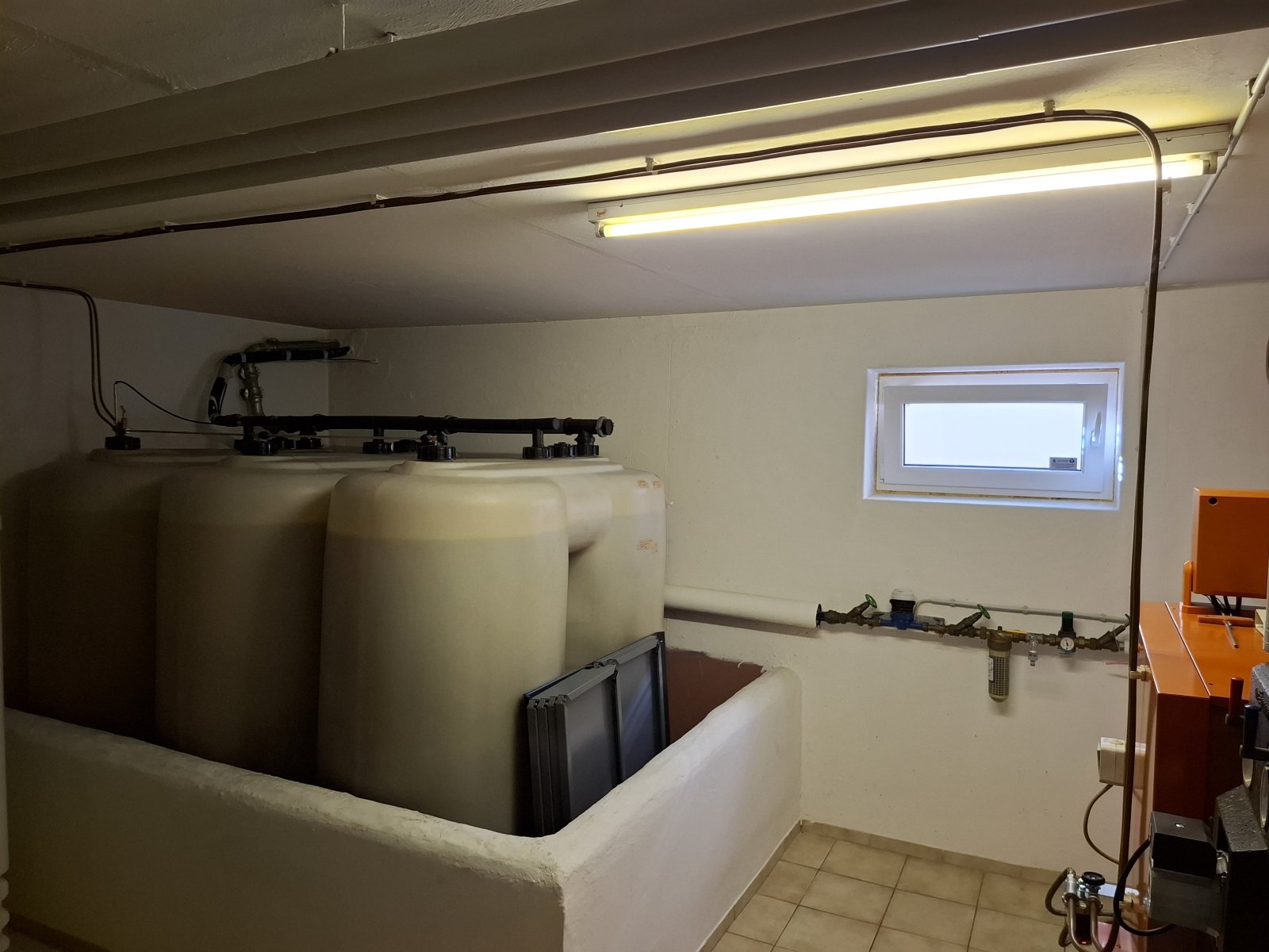 Schöne Doppelhaushälfte (mit Wintergarten) in ruhiger Wohnsiedlungslage