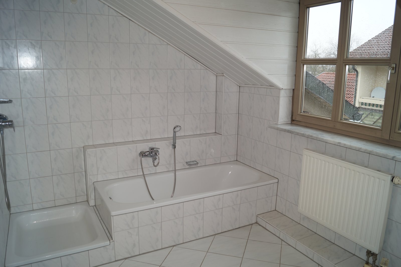 Perfekte Doppelhaushälfte mit Wintergarten & Doppelgarage