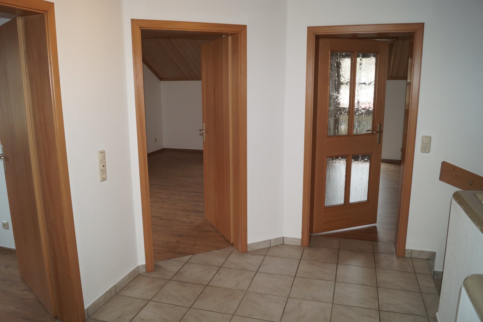 Perfekte Doppelhaushälfte mit Wintergarten & Doppelgarage