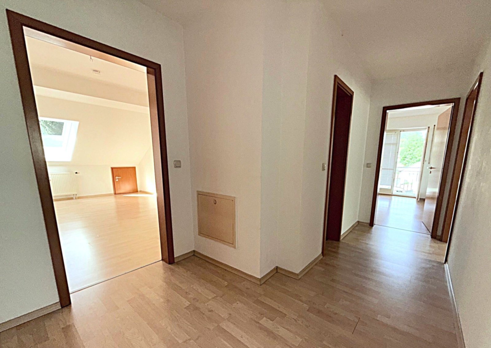 Perfekte 3,5-Zimmer Stadtwohnung mit Balkon und Stellplatz