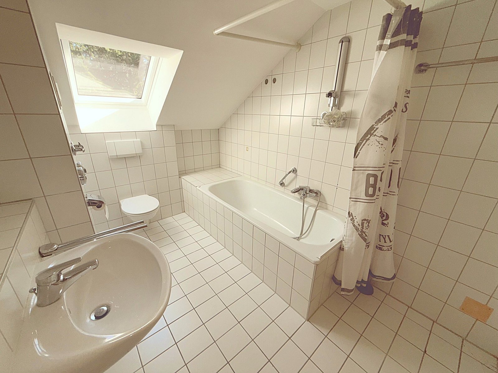 Perfekte 3,5-Zimmer Stadtwohnung mit Balkon und Stellplatz