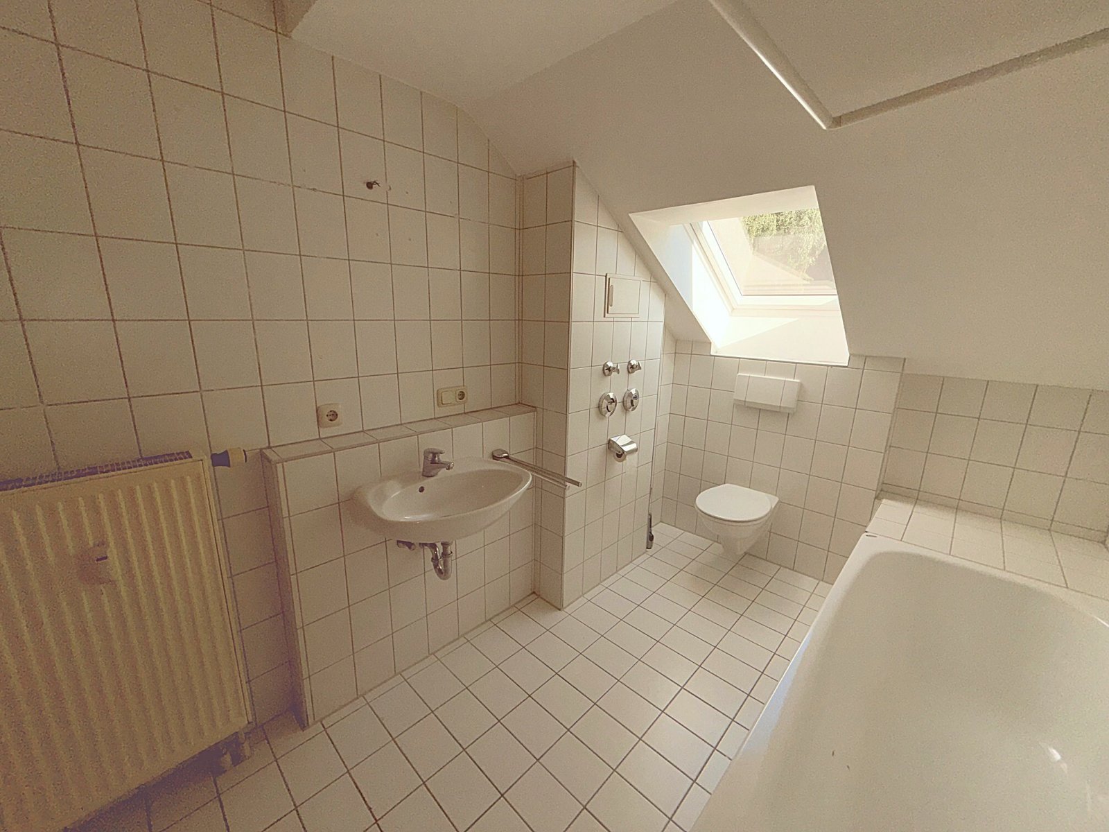 Perfekte 3,5-Zimmer Stadtwohnung mit Balkon und Stellplatz