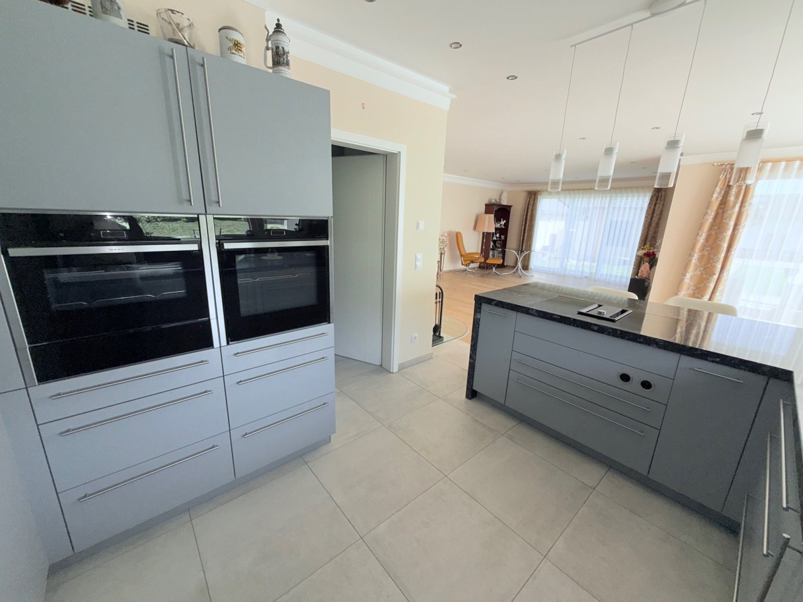 Hochwertiger Bungalow in traumhafter, grüner Wohnsiedlungslage