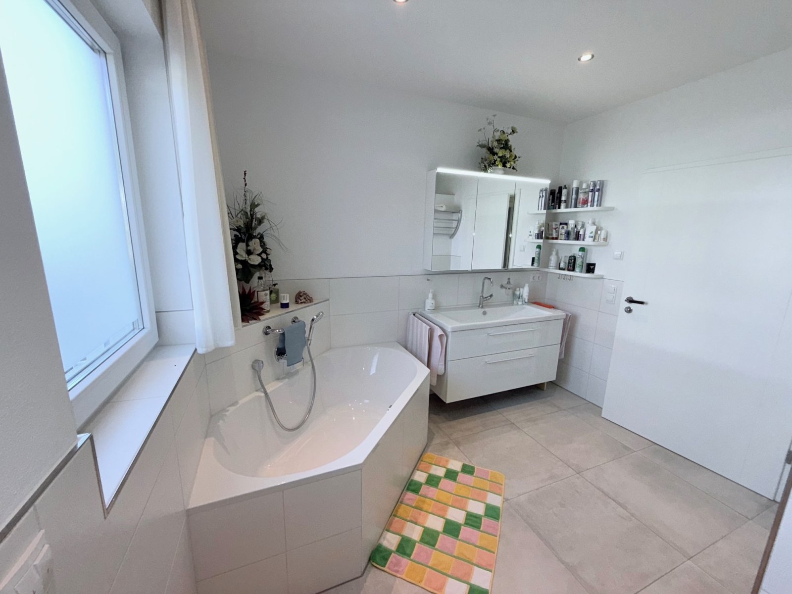 Hochwertiger Bungalow in traumhafter, grüner Wohnsiedlungslage