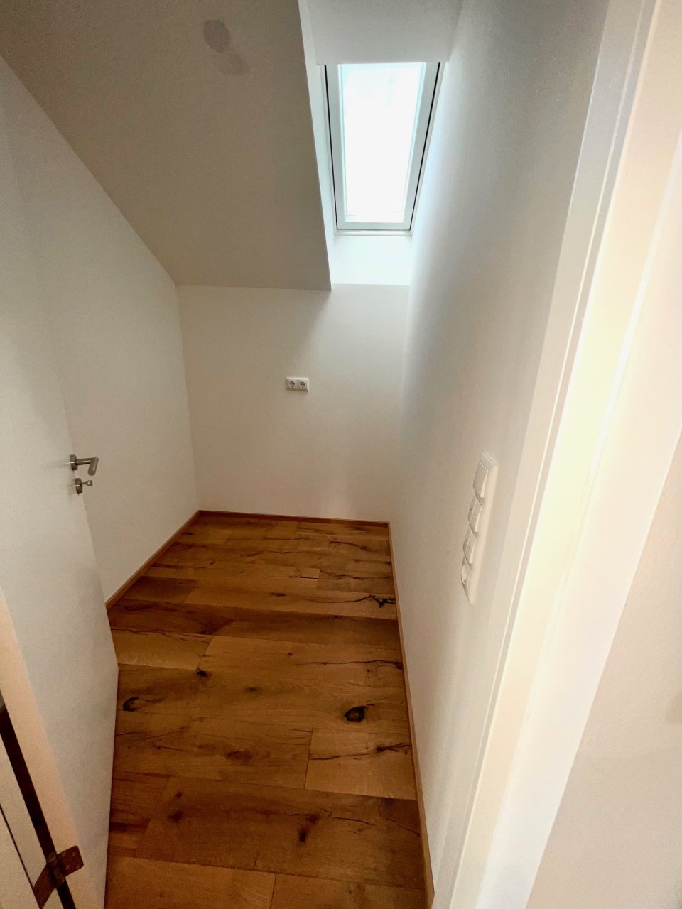 Luxus Panorama Wohnung mit Balkon / Zweitbezug