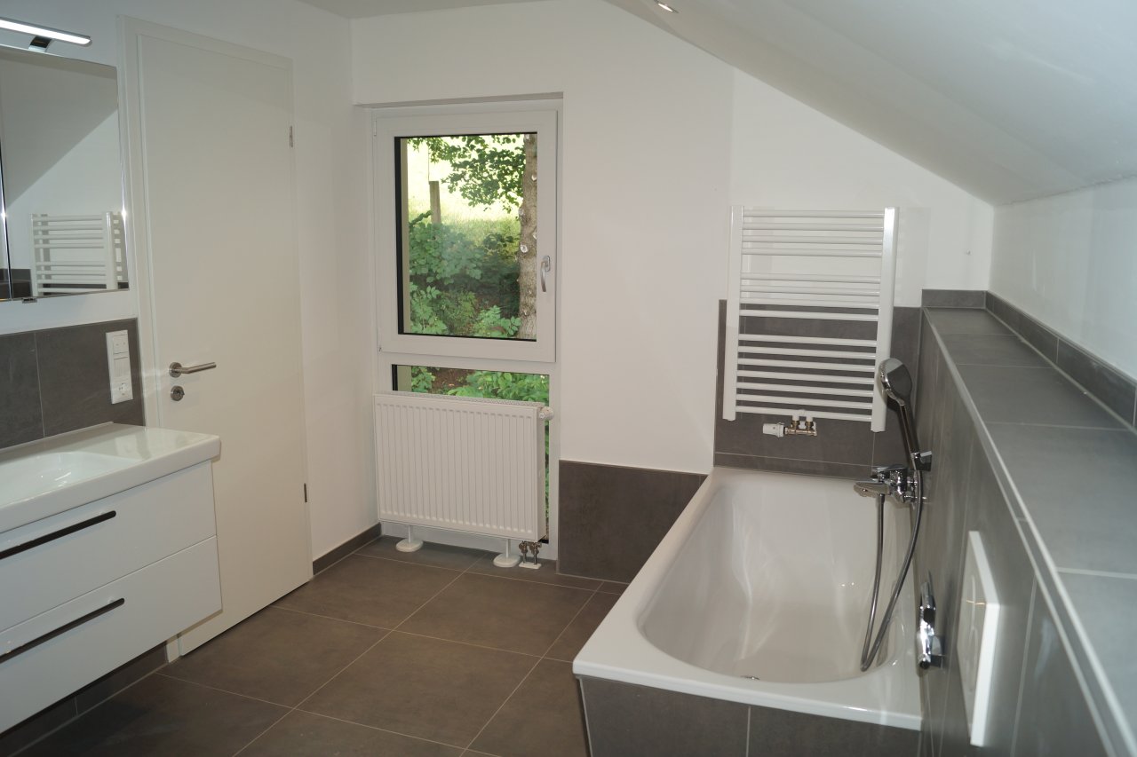 Luxus Panorama Wohnung mit Balkon / Zweitbezug