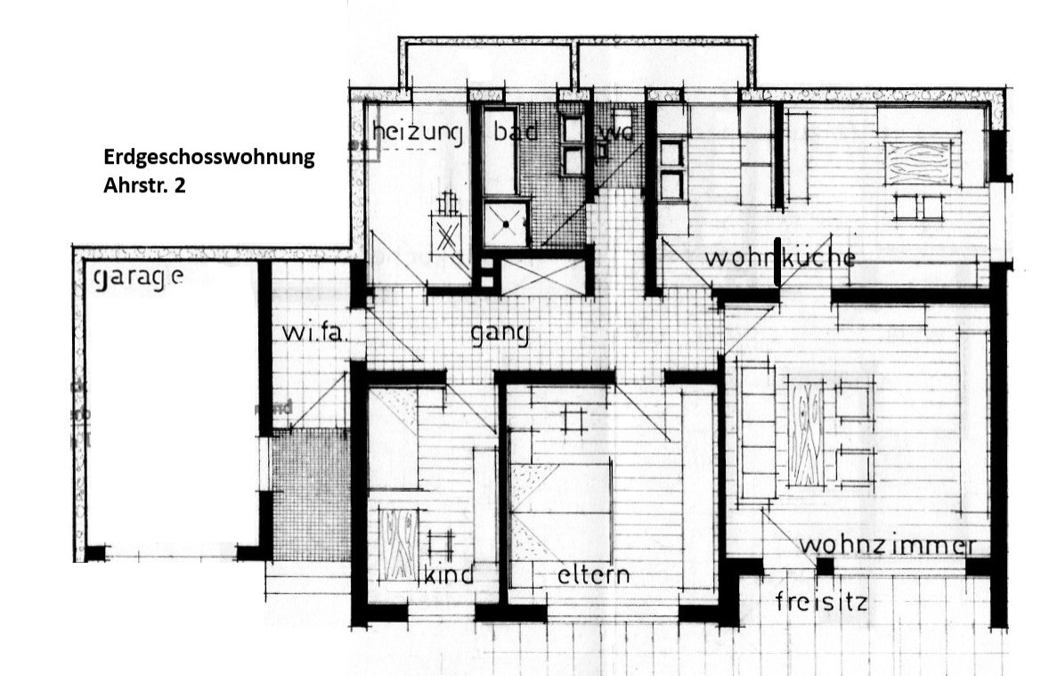 Großzügige 4 Zimmer-Wohnung mit Garten und Garage