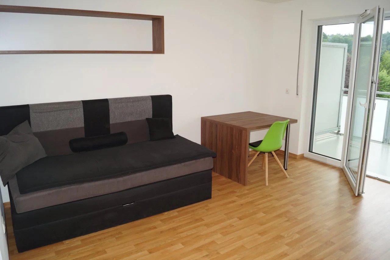 Voll möbliertes 1-Zimmer Apartment mit Balkon & Stellplatz