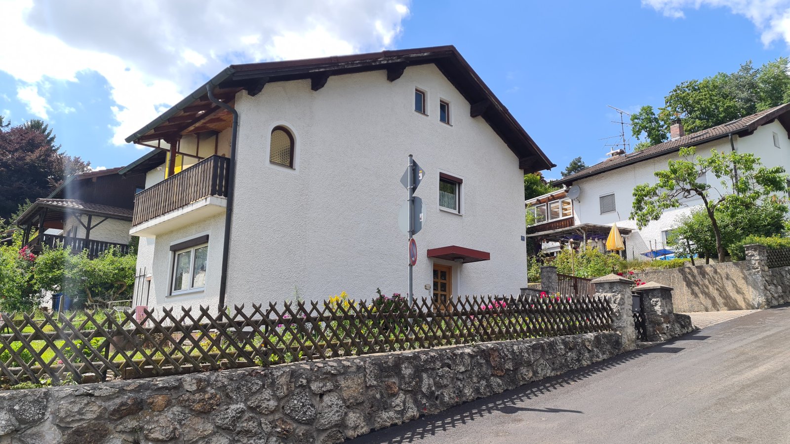 Schönes Stadt-Wohnhaus in Südhanglage