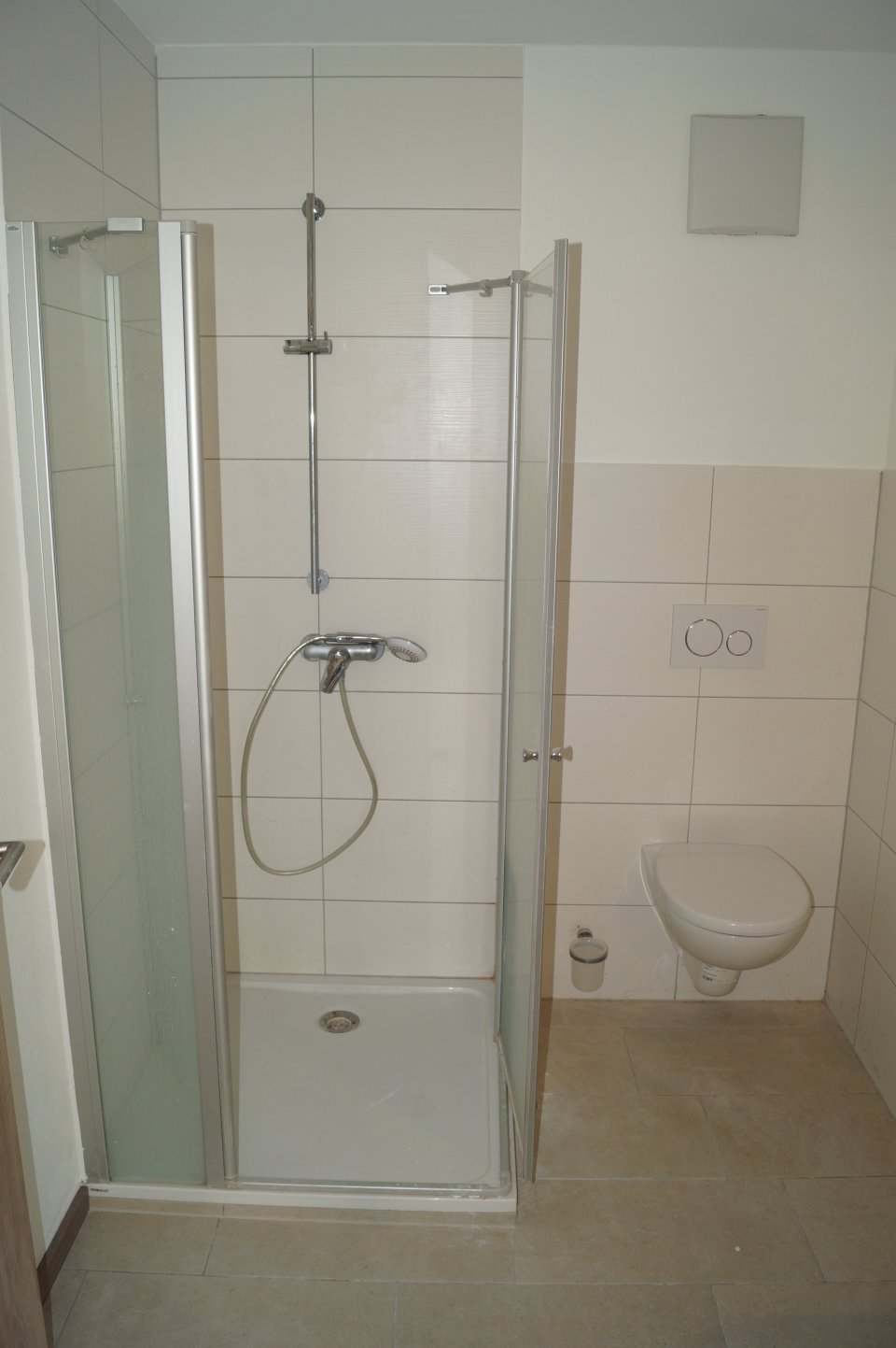 Erdgeschosswohnung-Duschbad Erdgeschosswohnung-Duschbad