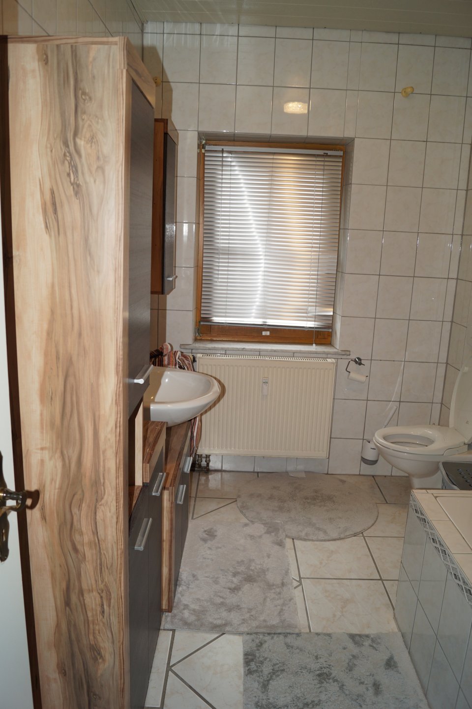 Obergeschosswohnung-Bad Obergeschosswohnung-Bad