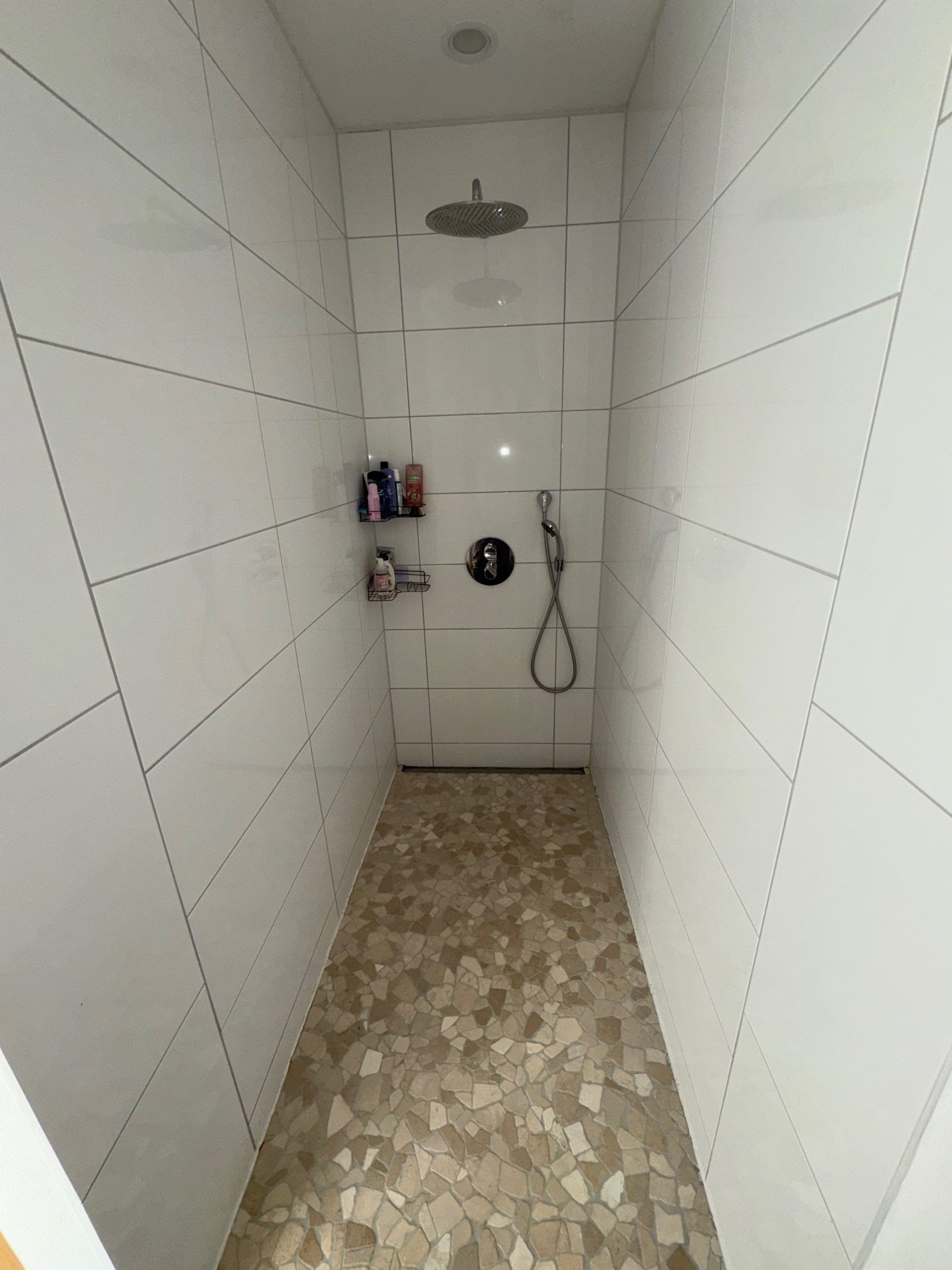 Ebenerdige Dusche im Bad