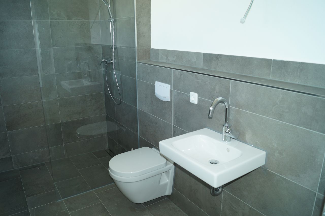 Gäste WC mit Dusche Gäste WC mit Dusche