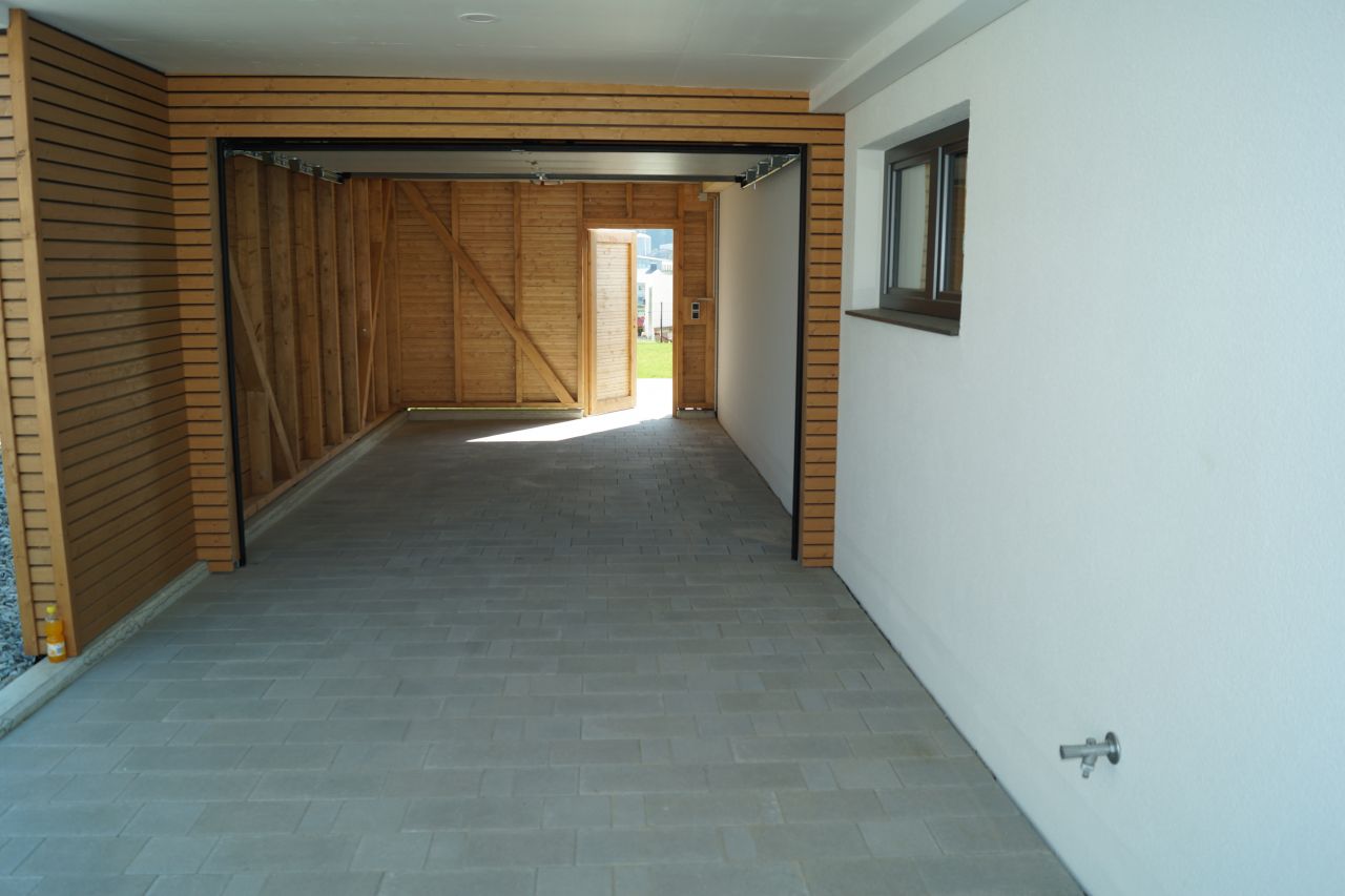 Carport mit Einfahrt Garage Carport mit Einfahrt Garage