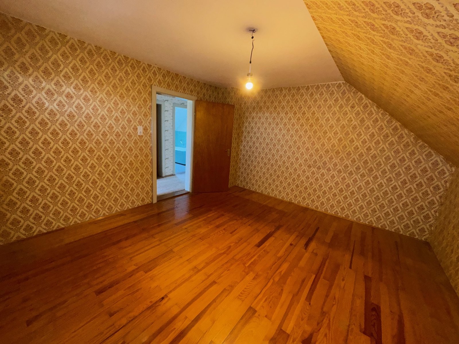 Zimmer im DG. Zimmer im DG.