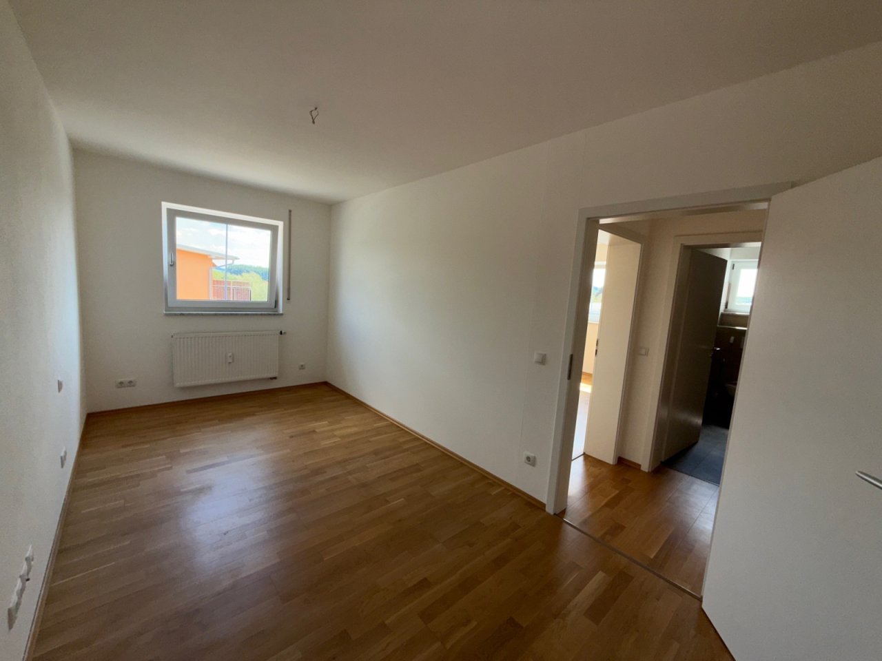 Zimmer 2 ( Büro )