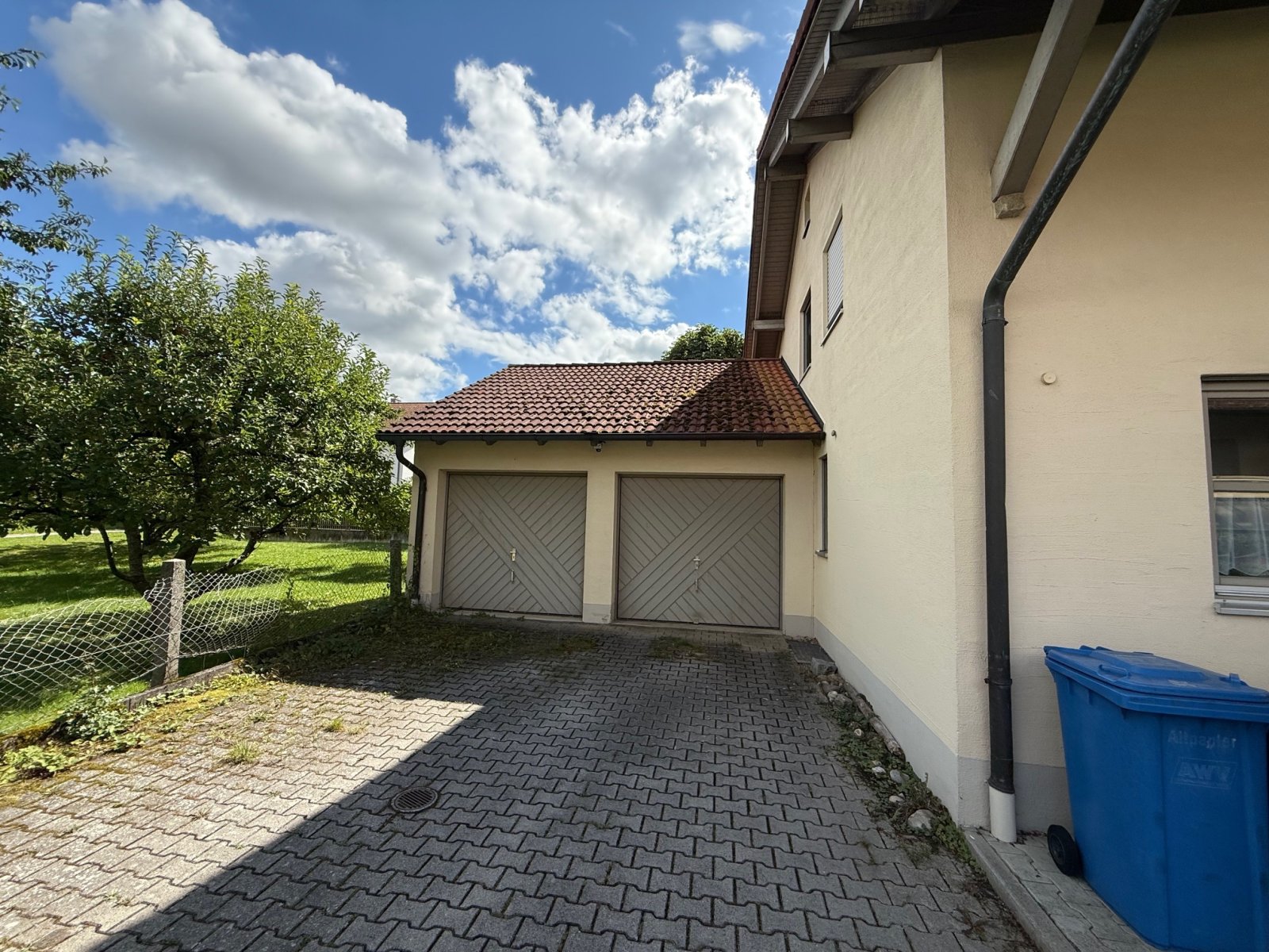 Ansicht - Doppelgarage