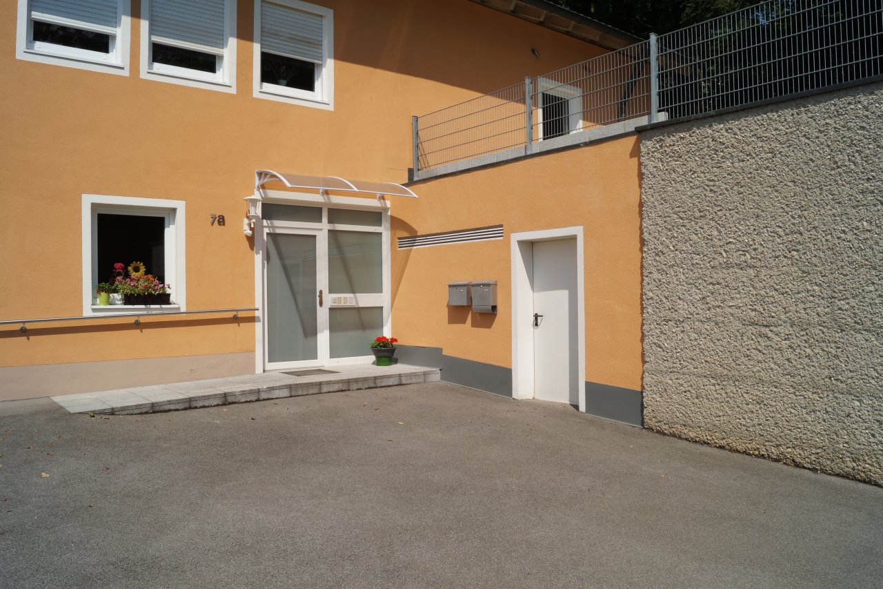 Hauseingang zur Wohnung